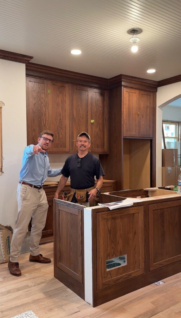 Kitchen Remodeling Team and Cabinet Installation – Crystal Lake IL