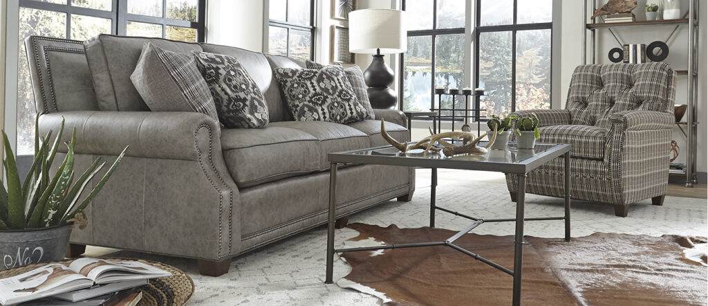 Steinhafels living room furniture display showcasing coordinated seating, rugs, and décor selections.